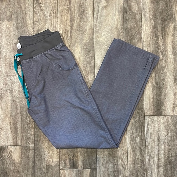 Figs Kade Heather Grey Scrub Bottoms Size Extra Small - XS Women’s Scrubs - Picture 2 of 4